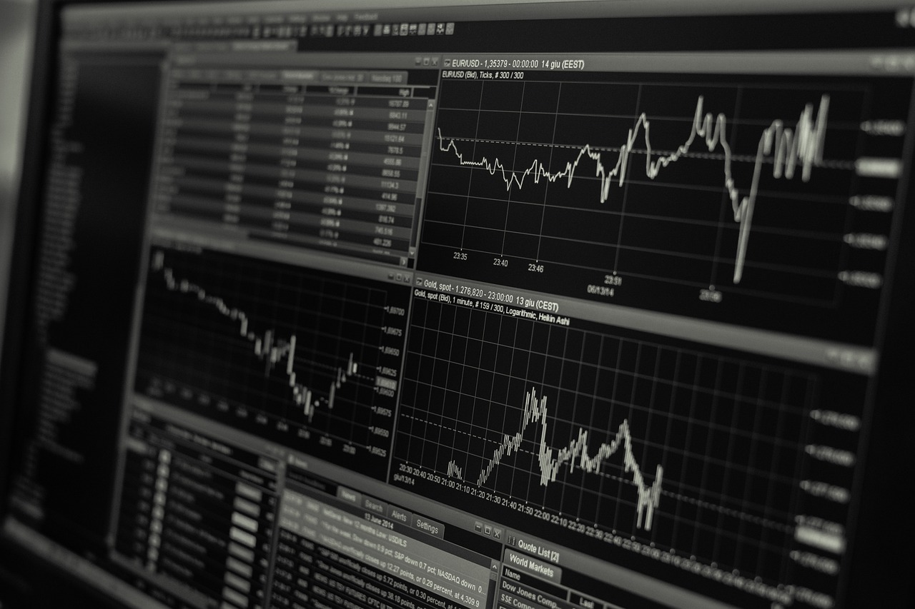 Datos financieros y monitoreo de transacciones AML